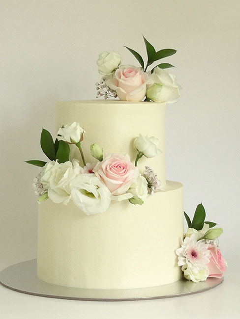 2-tier wedding cake with flowers